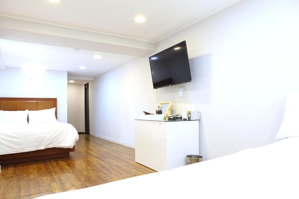Charm Hotel