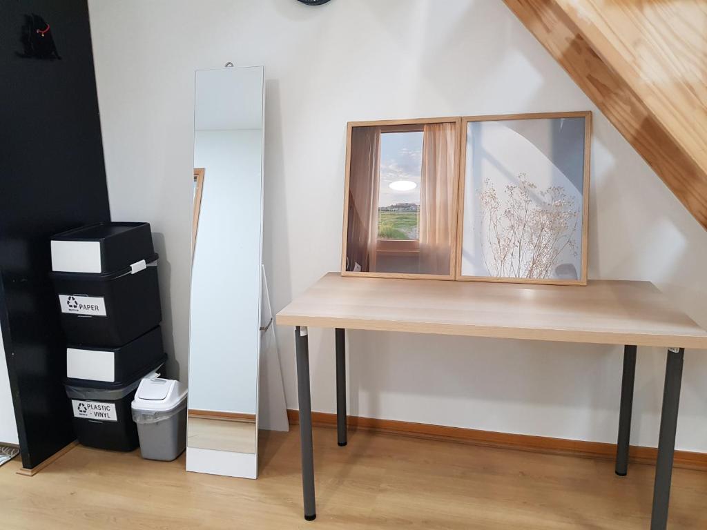 Hongdae Residence - 1min from Hongik Uni station Exit #1