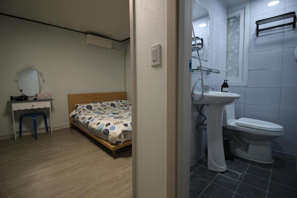Bunk Backpackers Guesthouse