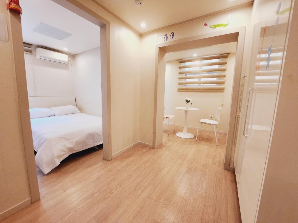 Olive hostel R(Residence)
