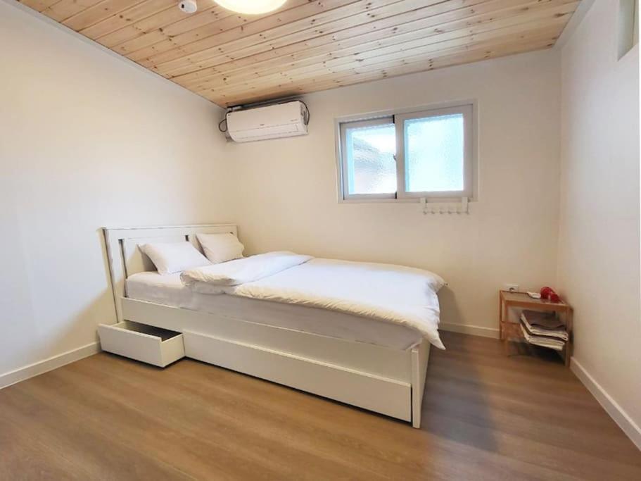 Sam House 2 Seochon Sam House 2 Seochon