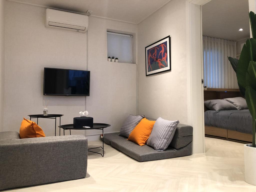 Daon House