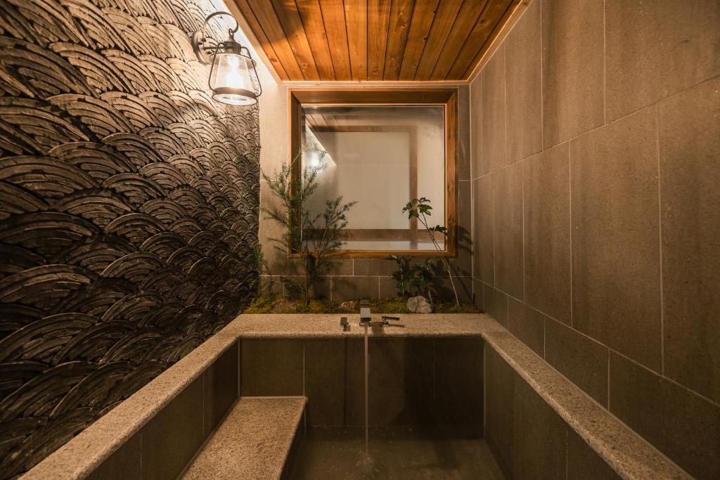 Luxury hanok with private bathtub - SW05