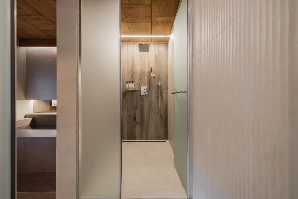 Luxury hanok with private bathtub - SN07