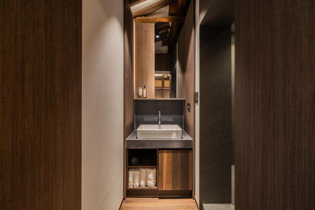 Luxury hanok with private bathtub - SW15