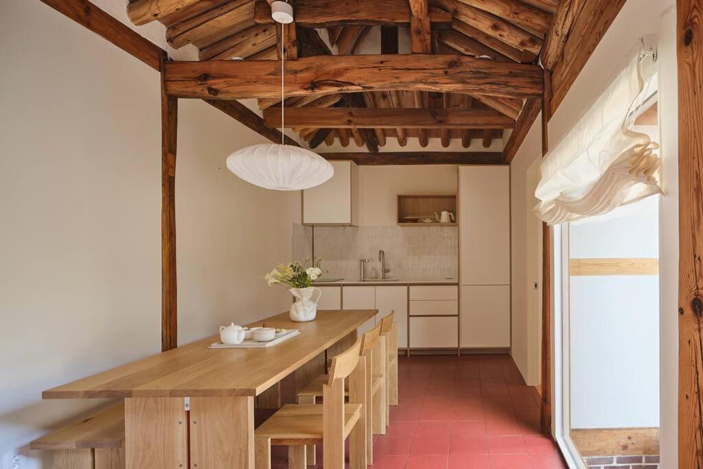 StayMoire Entire Hanok - Central of Seoul
