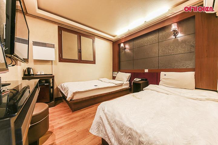 Coups Hotel