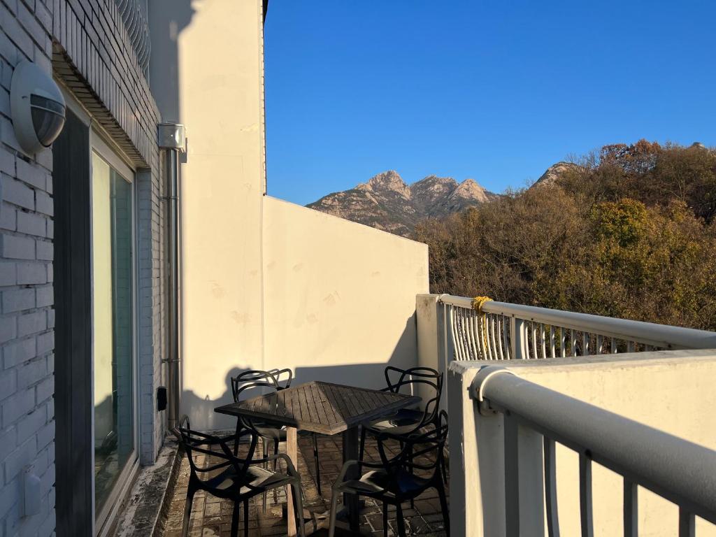 Bukhan Mountain Penthouse