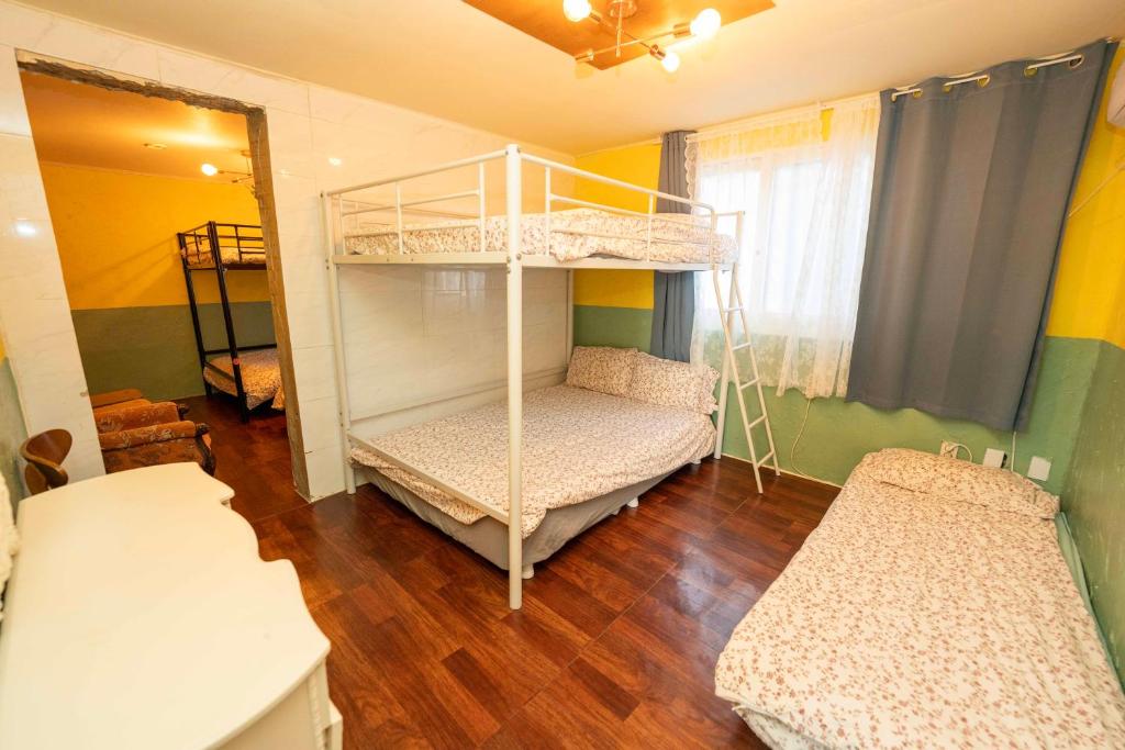 2 - Gu&Anne House Seoul Hongdae Stn 5rooms,4bathroom