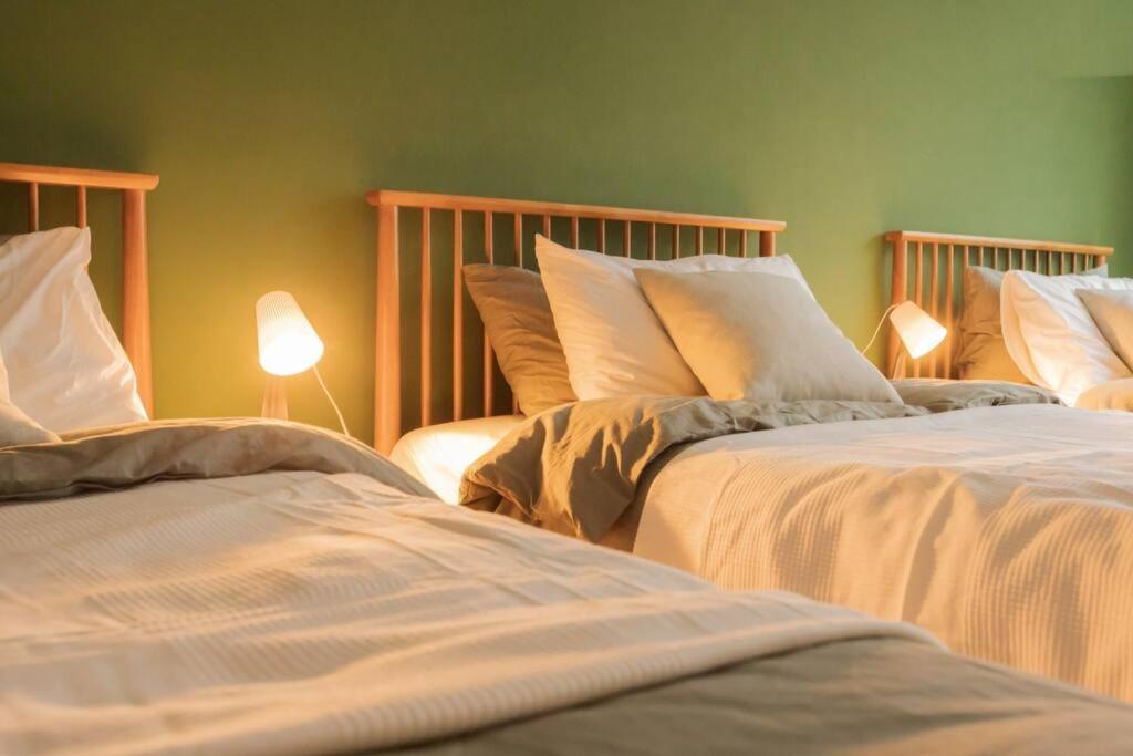 MIRAE_stay 52 New Open [1 Queen + 2 Single beds]