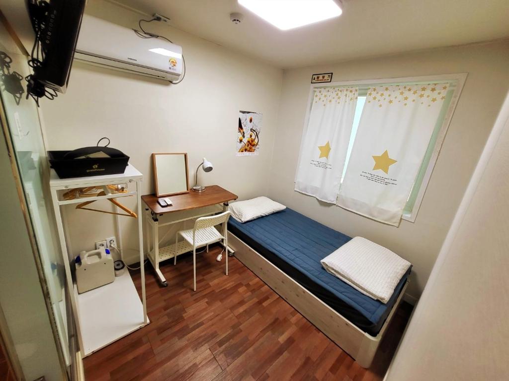 24 Guesthouse Sinchon Avenue 24 Guesthouse Sinchon Avenue