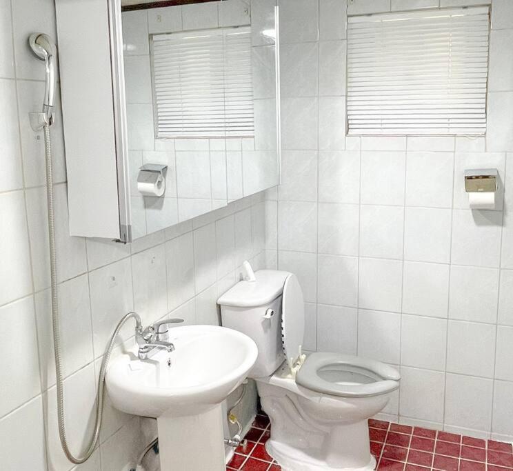 #guro digital complex station 10min #clean #2rooms #netflix