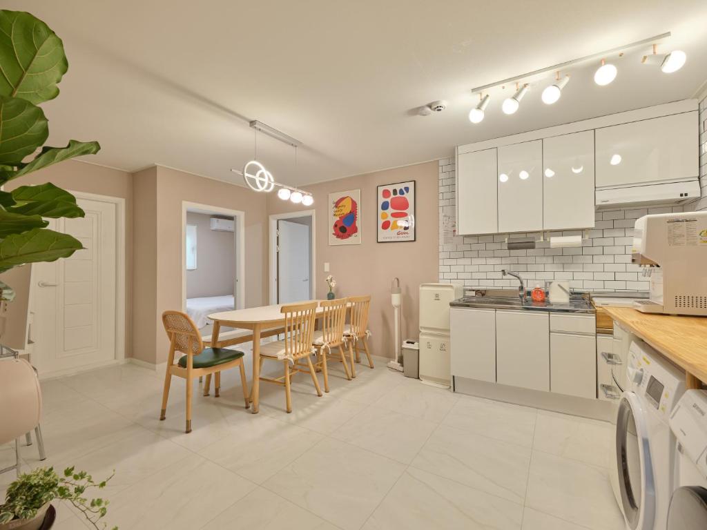 Stay Ogoodangdang Stay Ogoodangdang