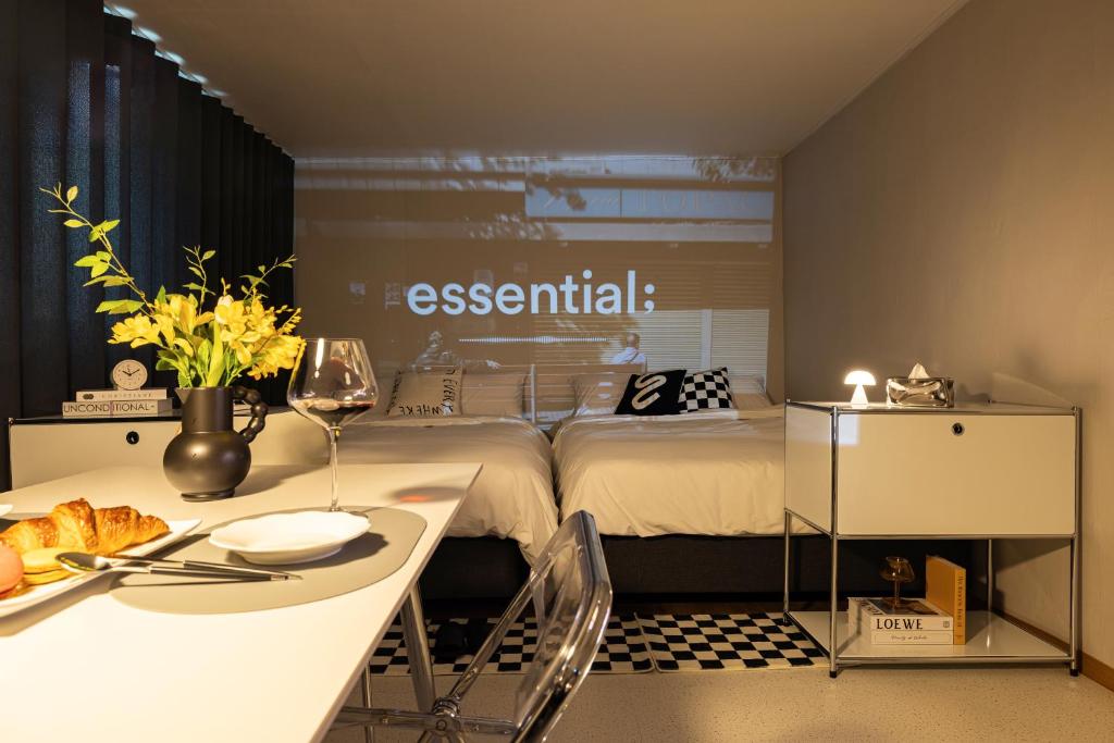 Luxury Gallery Stay Luxury Gallery Stay