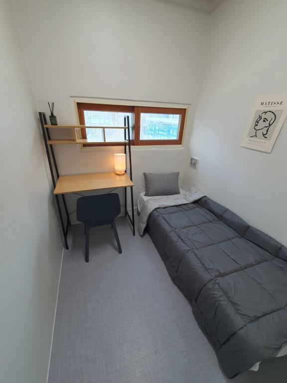 SingleGuestHouse cozybed -man only- SingleGuestHouse cozybed -man only-