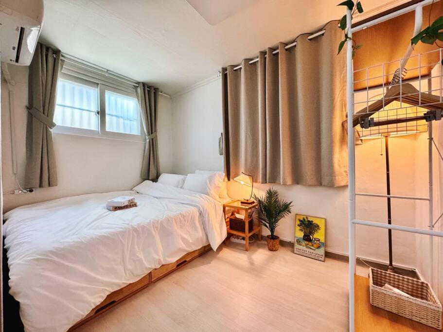 Haebangchon Itaewon 3 Bedroom Apartment Haebangchon Itaewon 3 Bedroom Apartment