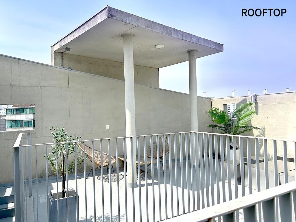 Private duplex house with a nice rooftop - Foreigner only Private duplex house with a nice rooftop - Foreigner only