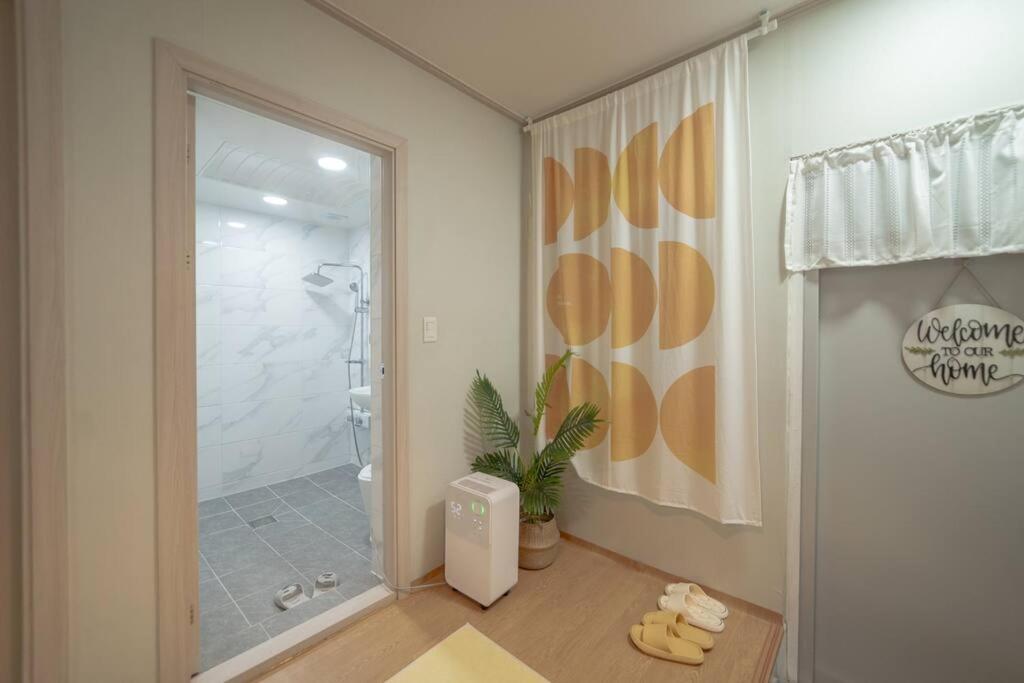 Hue House고척스카이돔300M 2룸침대5인가능,구일역 도보12분