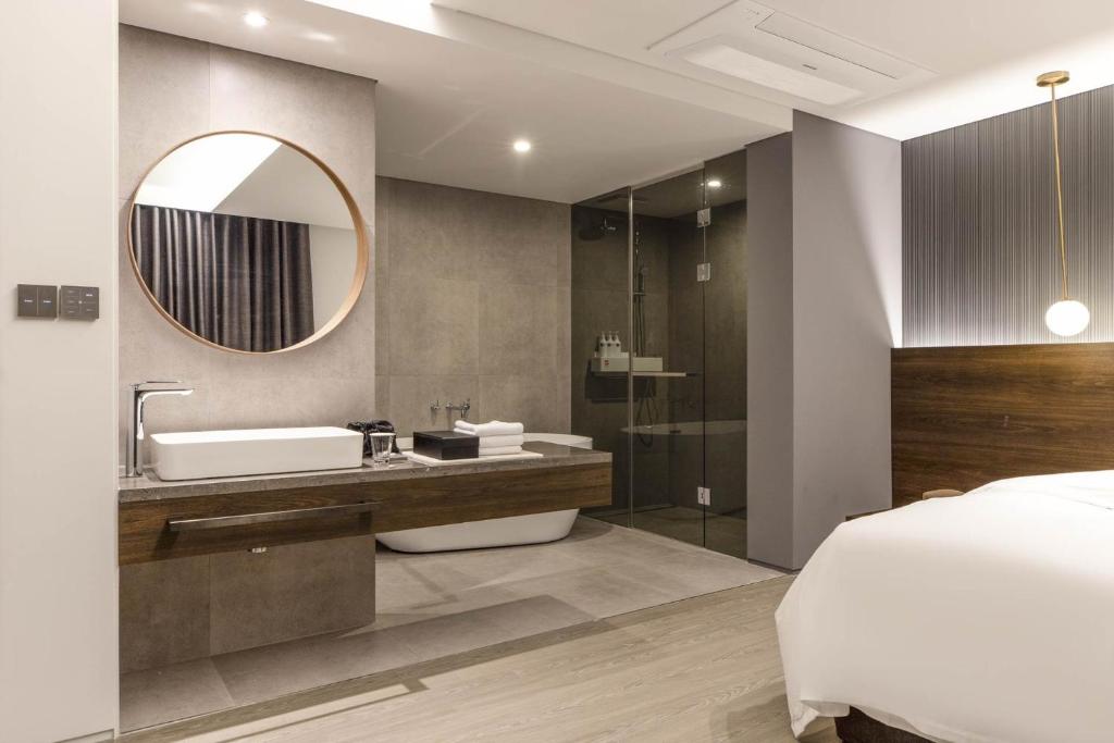 H hotel Gasan H hotel Gasan