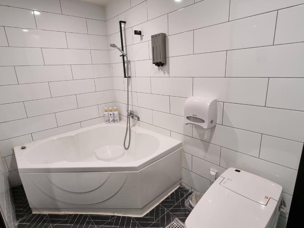 Jamsil Funny Hotel